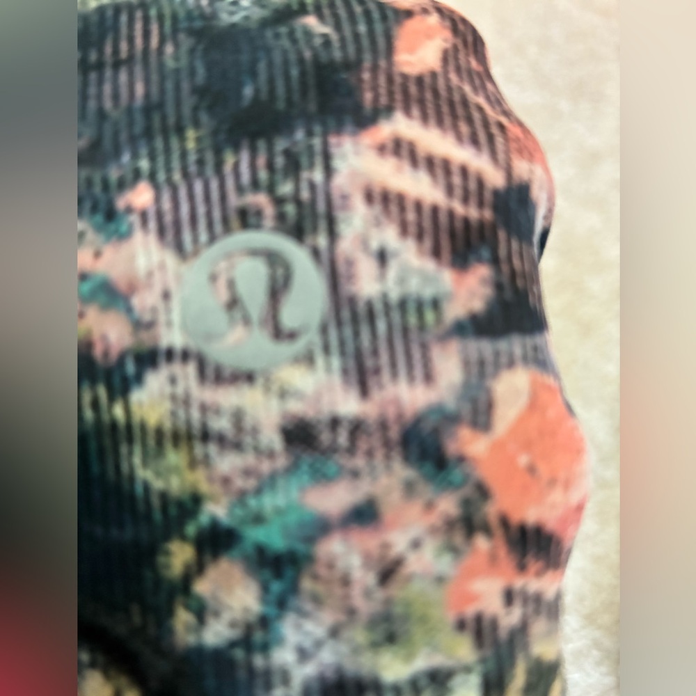 Lululemon Tank Top - Picture 2 of 3